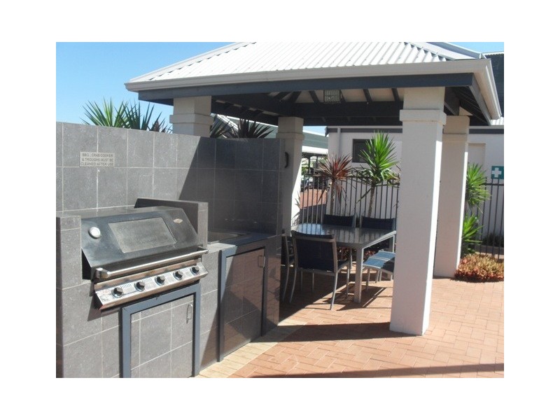 30/206 Mary Street, Halls Head WA 6210