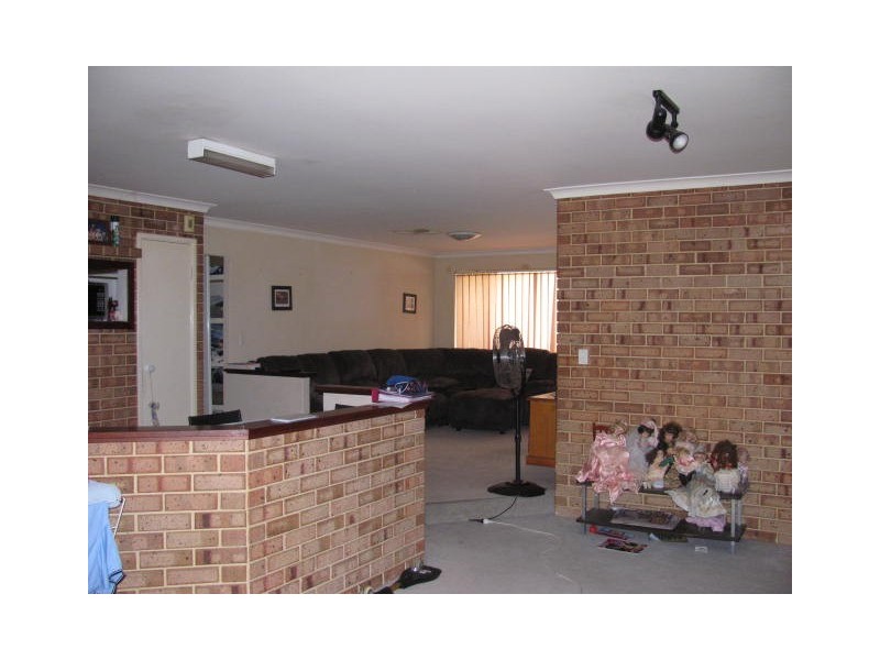 6 Salween Place, Greenfields WA 6210