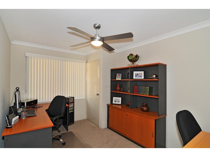25 Tectona Way, Halls Head WA 6210
