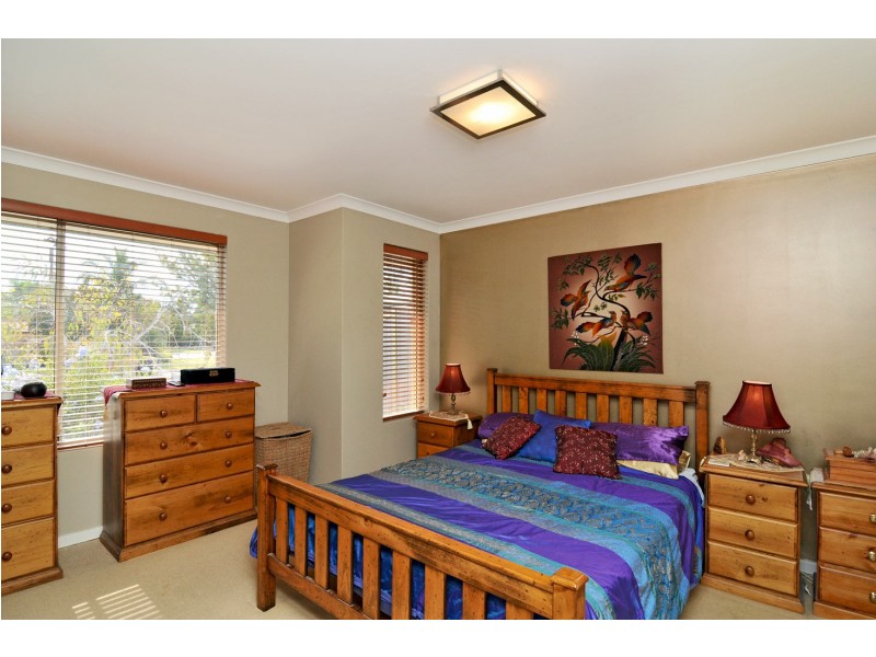 6 Ferndown Retreat, Meadow Springs WA 6210