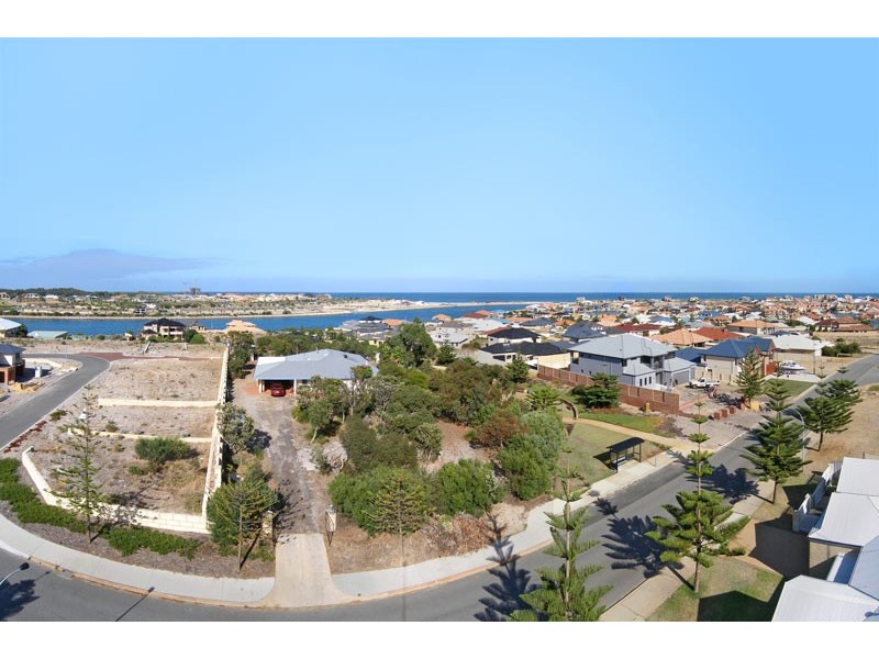 17 Princeton Drive, Wannanup WA 6210