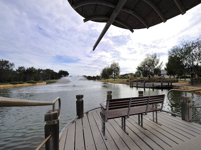 7 Pacifica Way, Dudley Park WA 6210