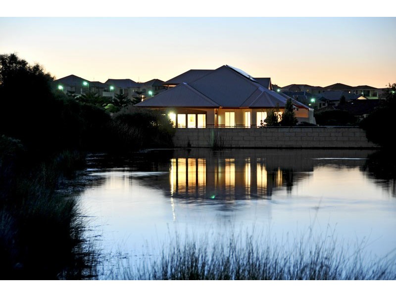4 Lakeway Retreat, Dawesville WA 6211