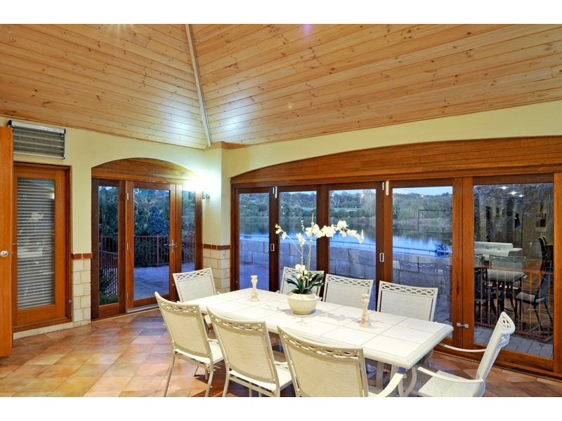 4 Lakeway Retreat, Dawesville WA 6211