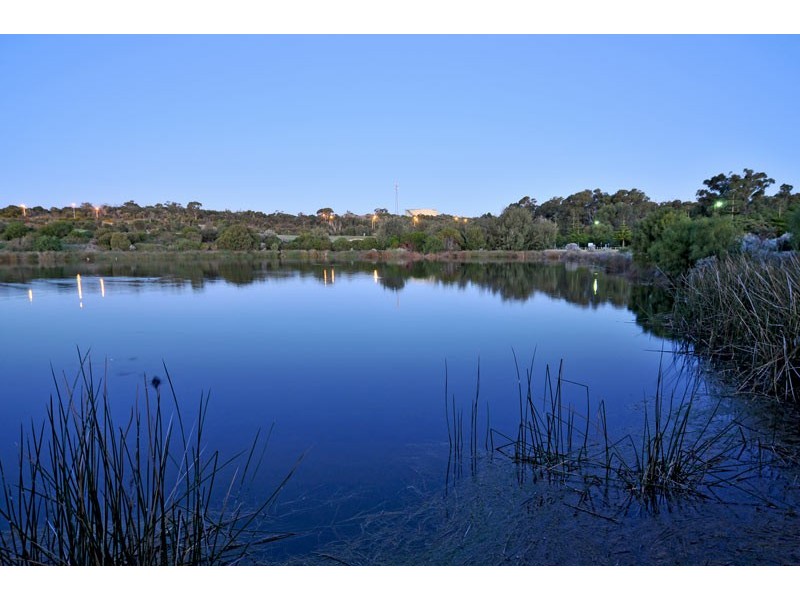 4 Lakeway Retreat, Dawesville WA 6211