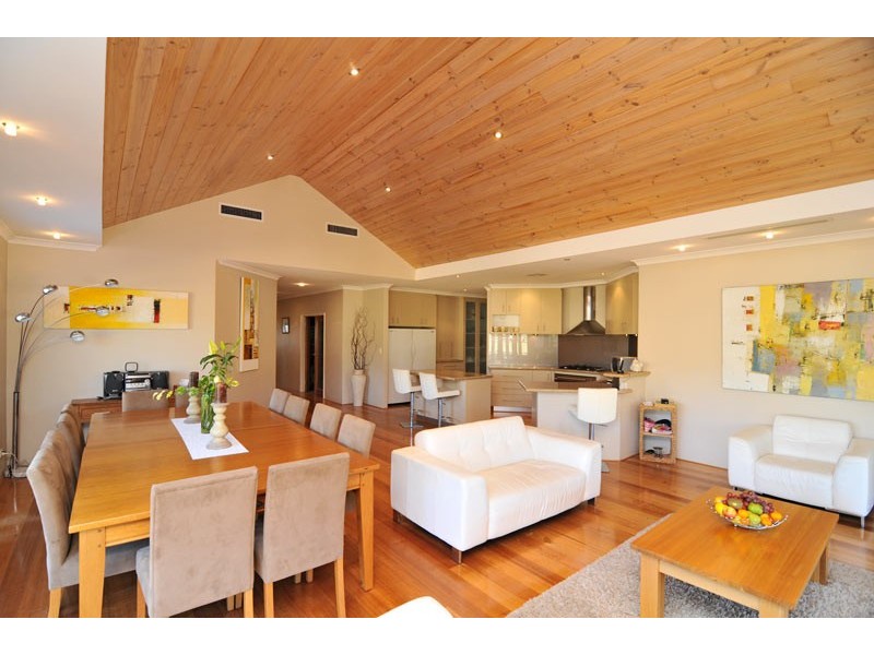 4 Lakeway Retreat, Dawesville WA 6211