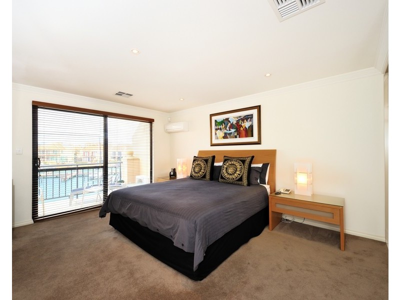 12/7 Village Mews, Wannanup WA 6210