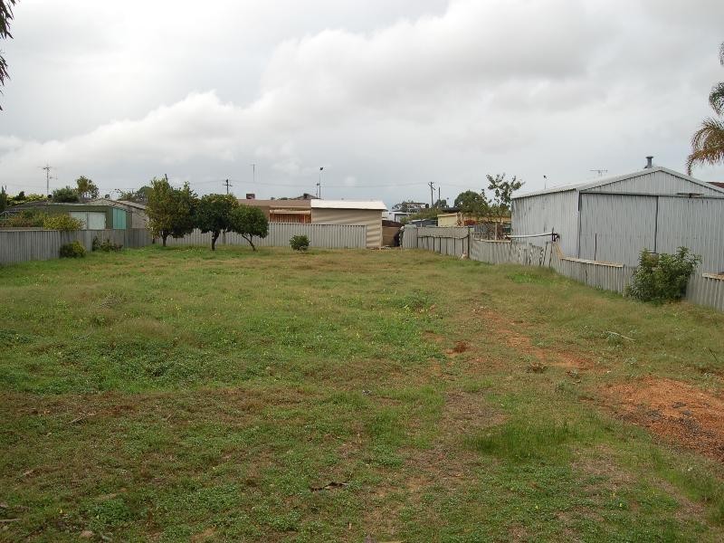 36 Kitchener Street, Dudley Park WA 6210