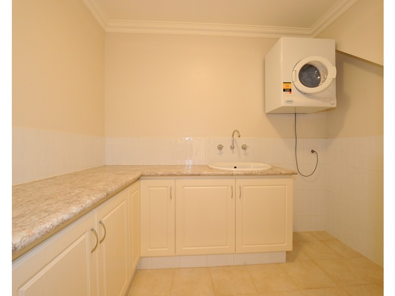 1/10 Winjan Place, Dudley Park WA 6210