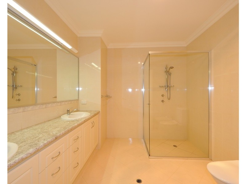 1/10 Winjan Place, Dudley Park WA 6210