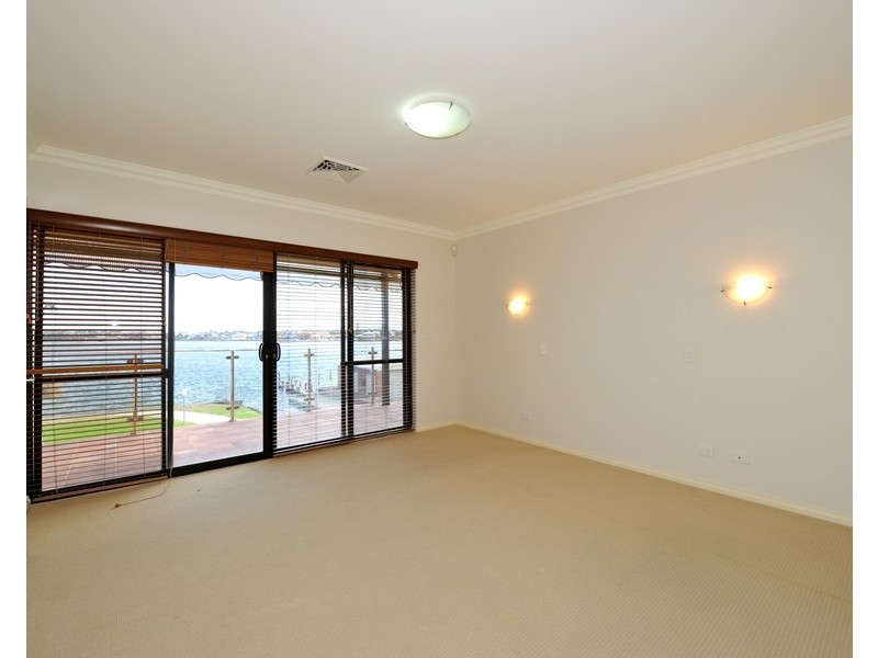 1/10 Winjan Place, Dudley Park WA 6210