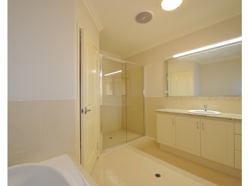 1/10 Winjan Place, Dudley Park WA 6210