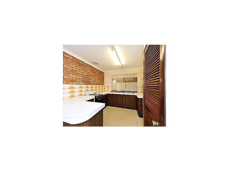 5B Nile Close, Halls Head WA 6210