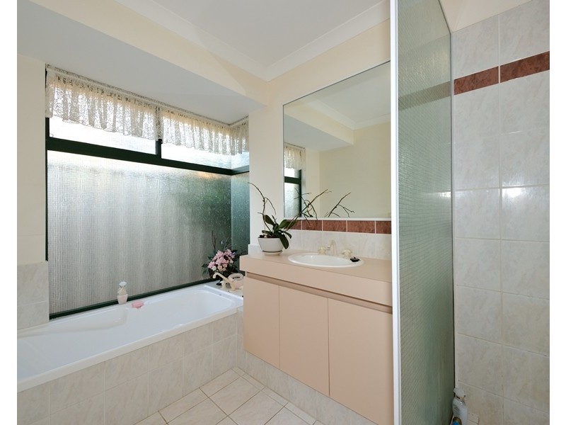 2 Birtles Grove, Erskine WA 6210