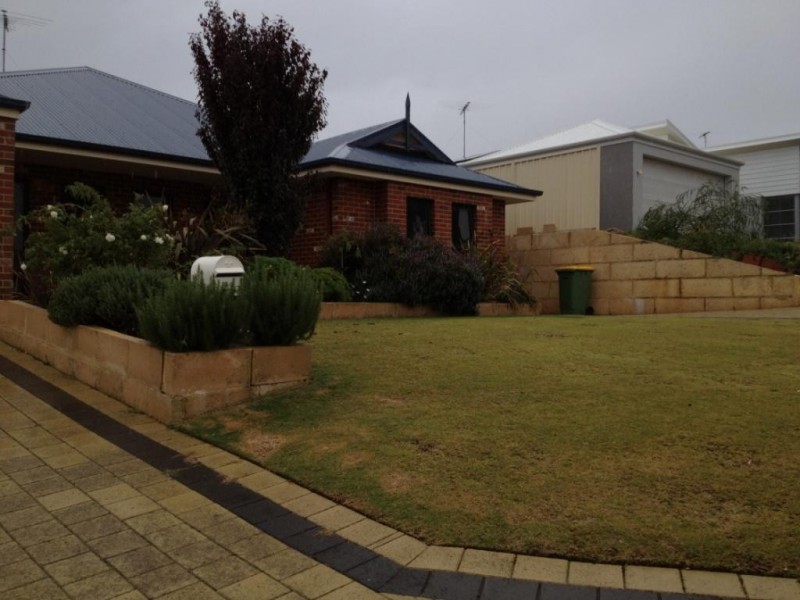 8 Tammin Court, Dawesville WA 6211