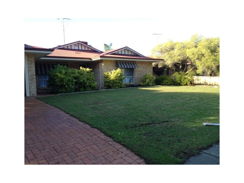 121 Oakmont Avenue, Meadow Springs WA 6210