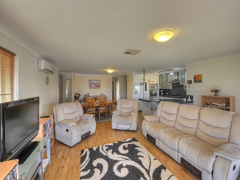 44 Waterside Drive, Dudley Park WA 6210