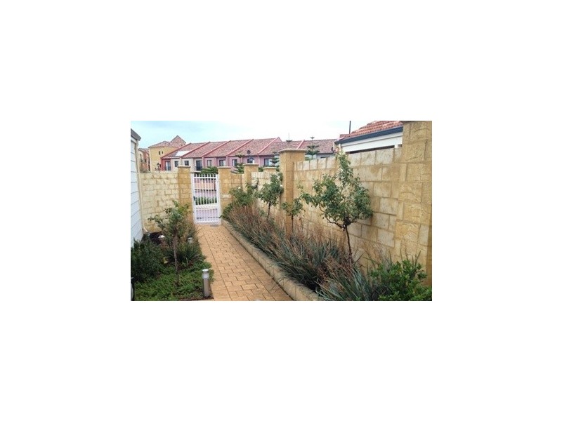 6 Village Mews Lane, Wannanup WA 6210