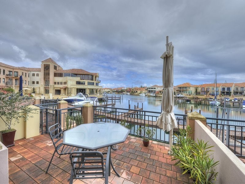 13/7 Village Mews, Wannanup WA 6210