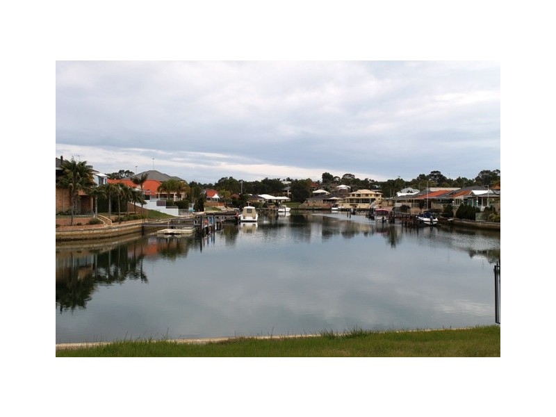 15 LEIGHTON ROAD EAST, Halls Head WA 6210
