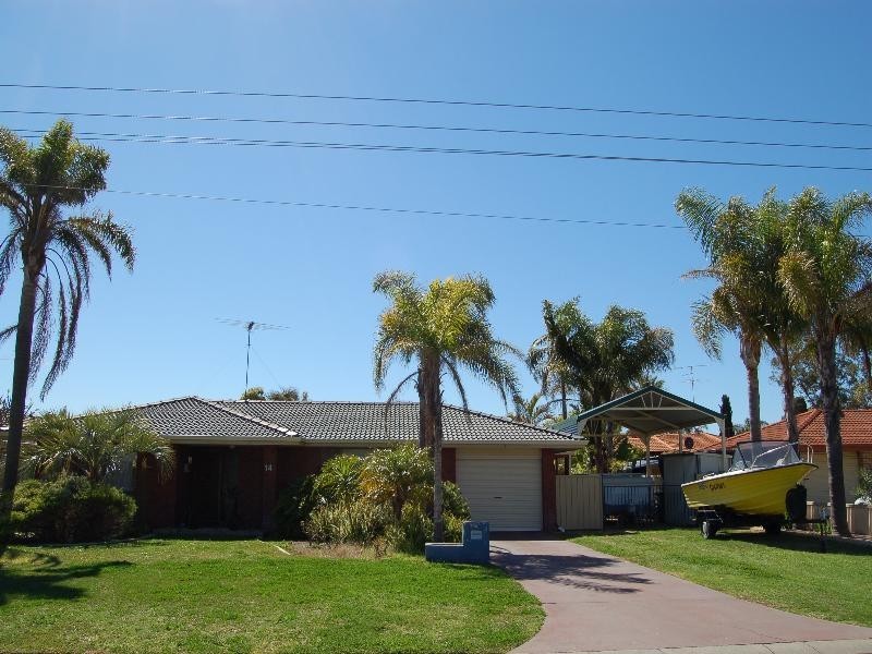 14 Blythwood St, Dudley Park WA 6210