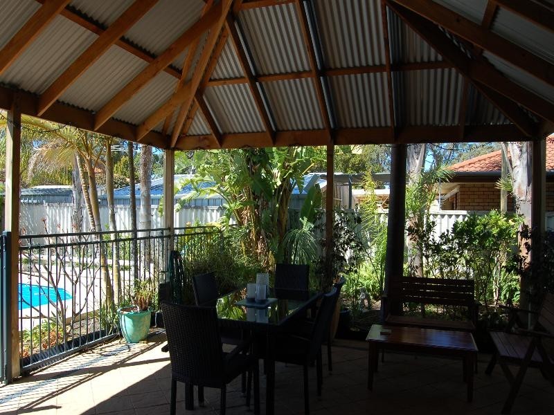 14 Blythwood St, Dudley Park WA 6210