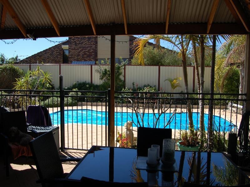 14 Blythwood St, Dudley Park WA 6210