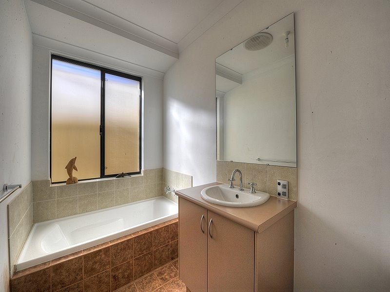 7 Ellerslie Ave, Greenfields WA 6210