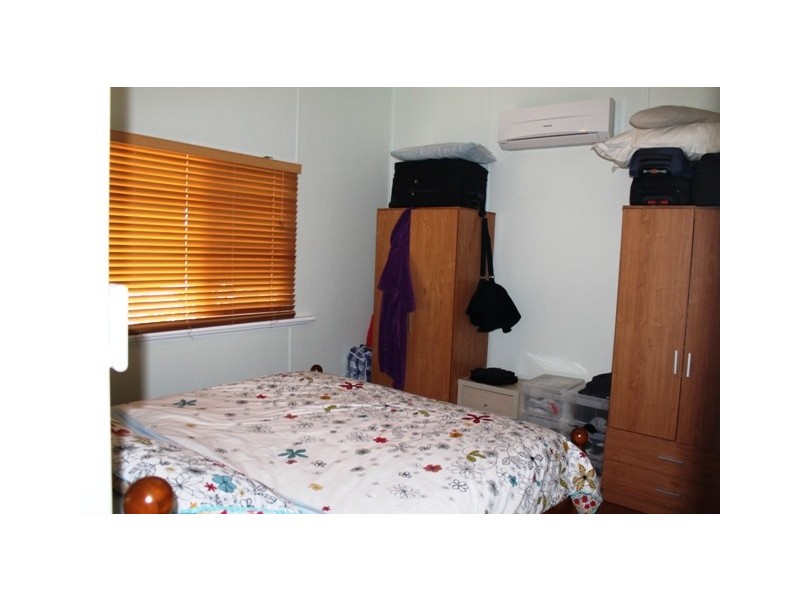 28 COMET STREET, Dudley Park WA 6210