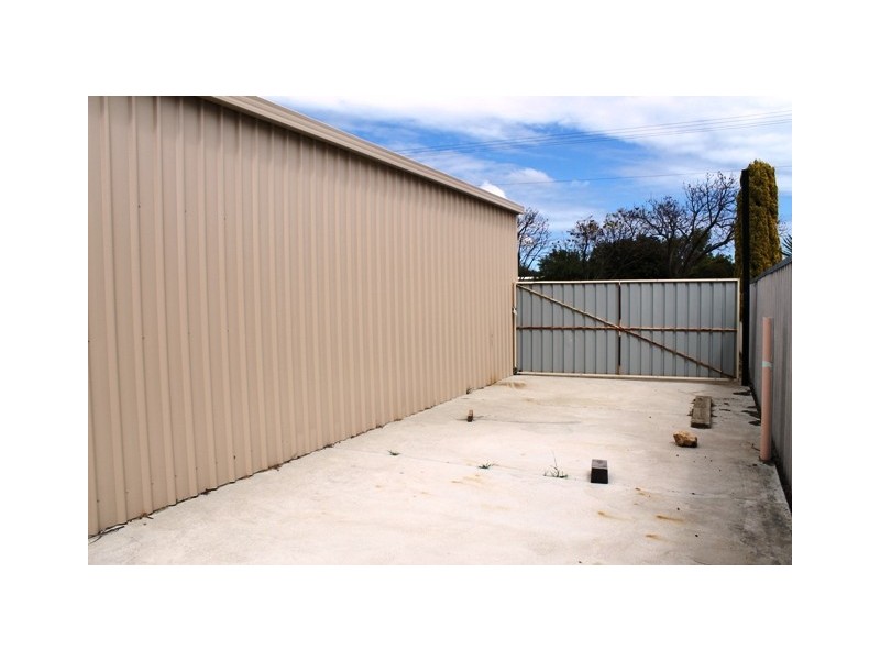 28 COMET STREET, Dudley Park WA 6210