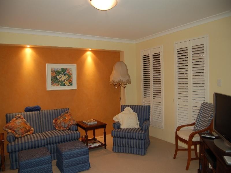 11 The Ridge, Halls Head WA 6210