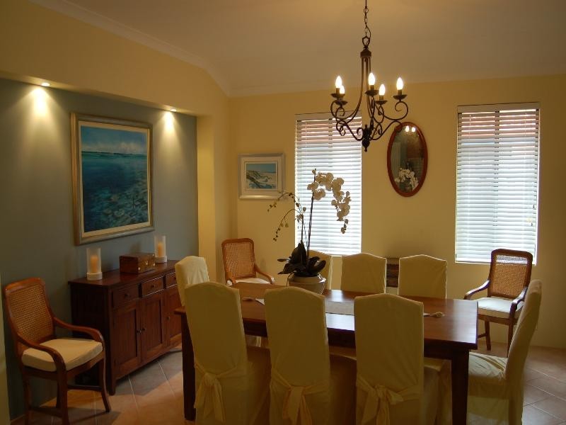 11 The Ridge, Halls Head WA 6210