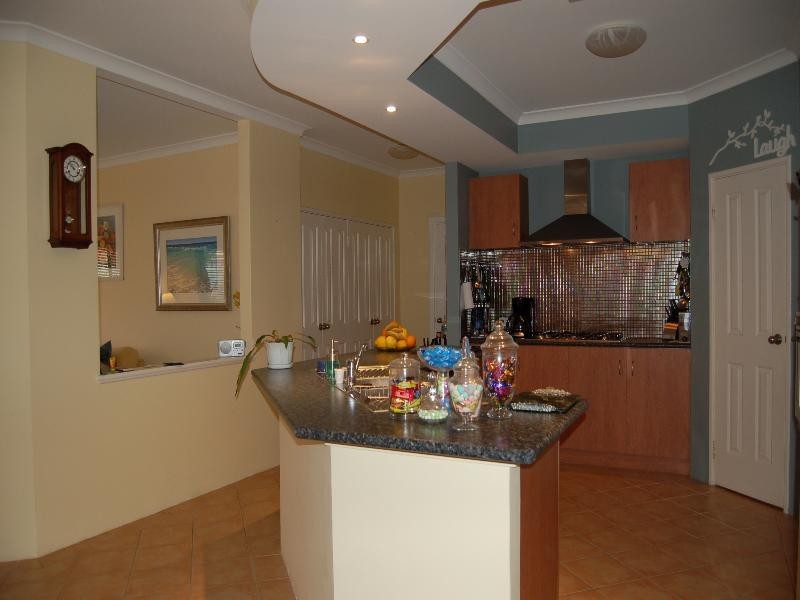 11 The Ridge, Halls Head WA 6210