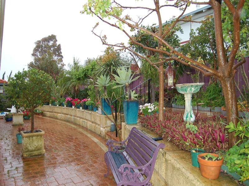11 The Ridge, Halls Head WA 6210