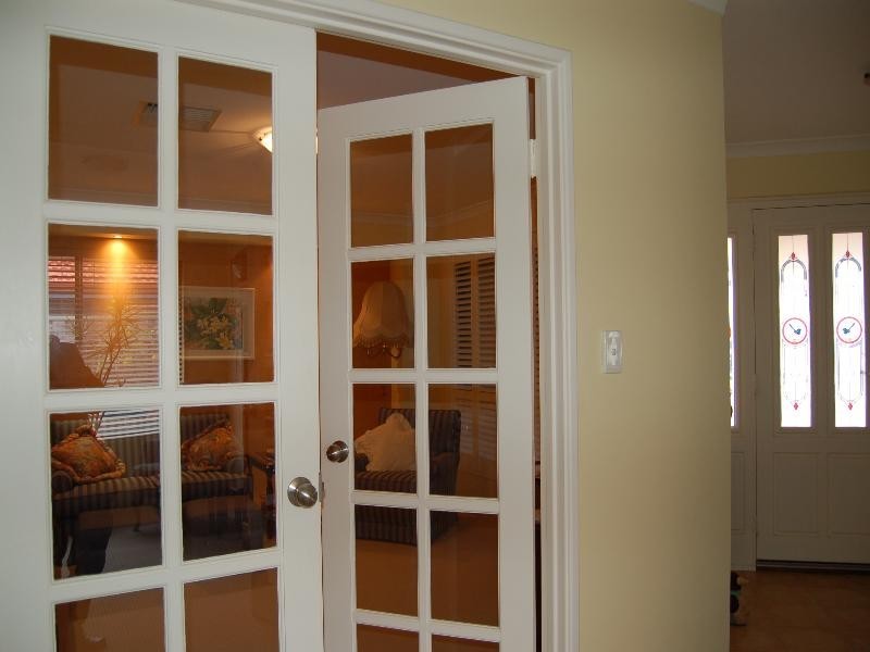 11 The Ridge, Halls Head WA 6210