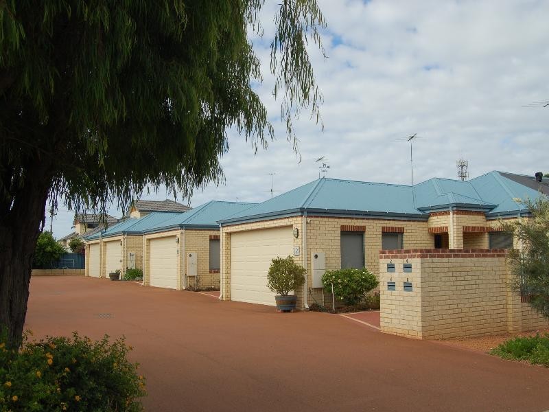 Unit 4 / 71 Tuckey Street, Mandurah WA 6210