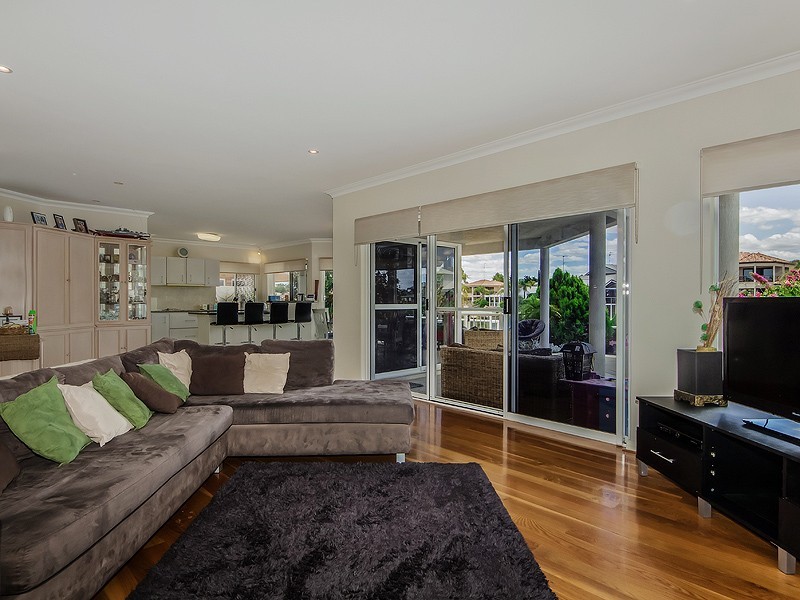 17 Cambria Island Retreat, Halls Head WA 6210