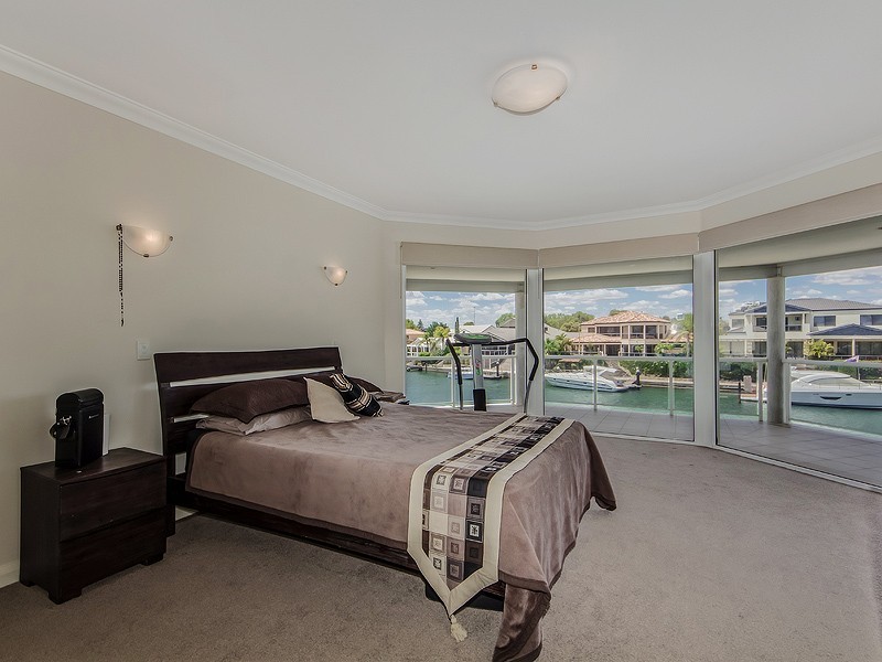 17 Cambria Island Retreat, Halls Head WA 6210