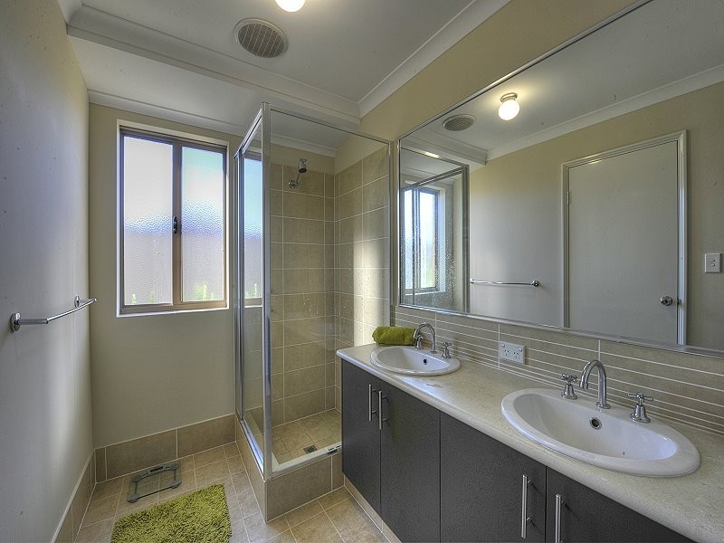 31 Broadstone Vista, Meadow Springs WA 6210