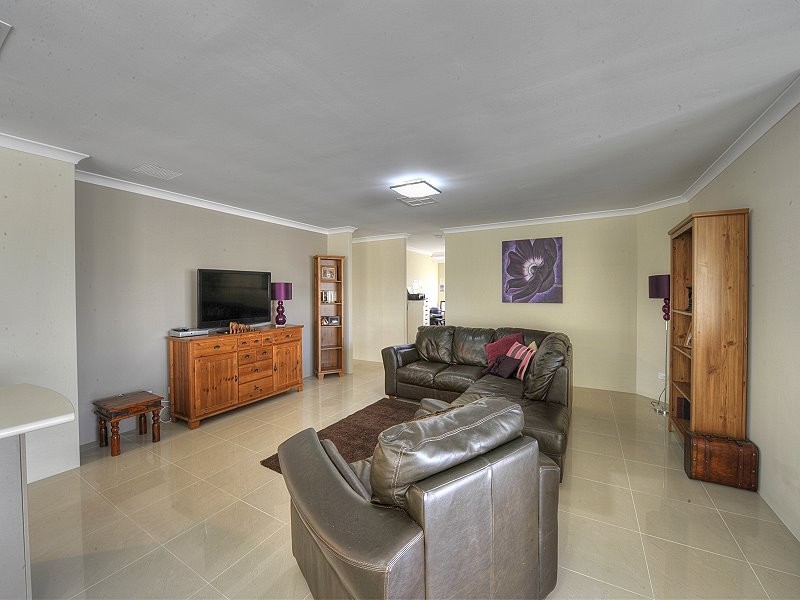 31 Broadstone Vista, Meadow Springs WA 6210