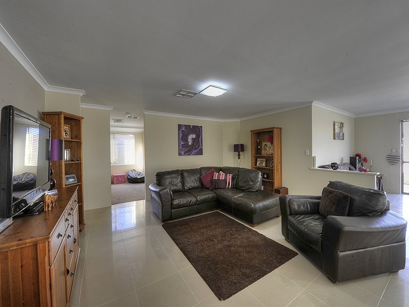 31 Broadstone Vista, Meadow Springs WA 6210