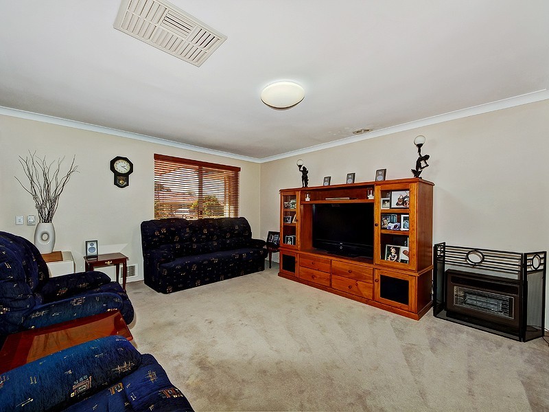 53 Blackwood Parade, Dudley Park WA 6210