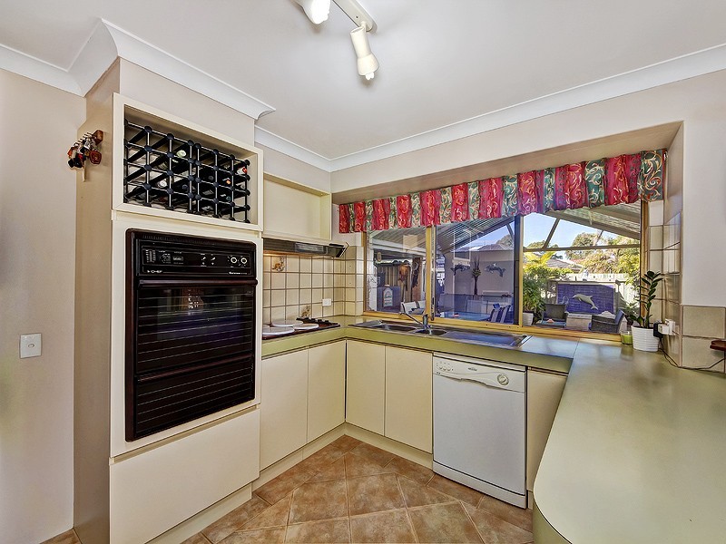 53 Blackwood Parade, Dudley Park WA 6210