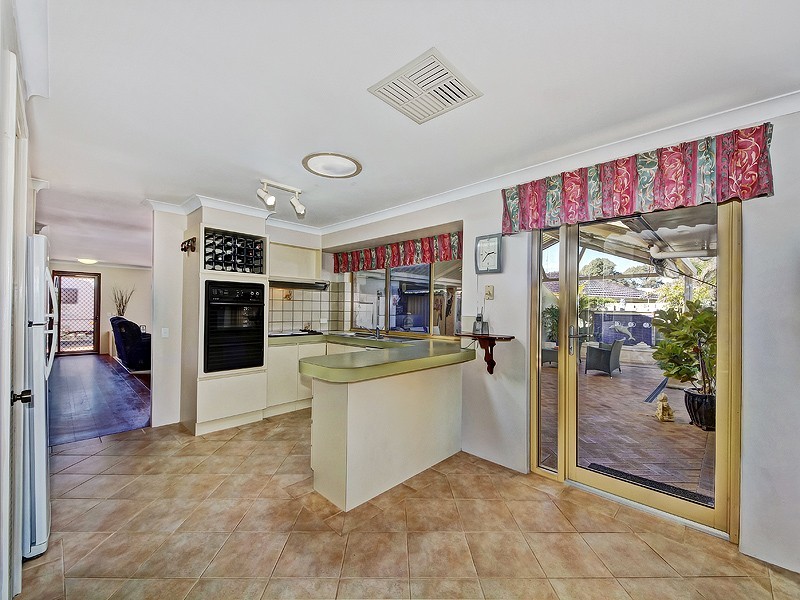 53 Blackwood Parade, Dudley Park WA 6210