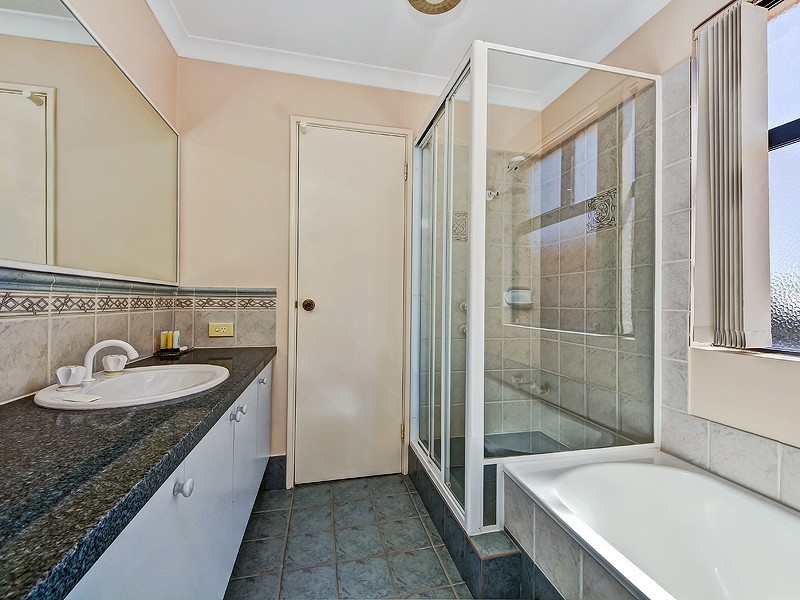 17 Voyager Close, PORT BOUVARD, Wannanup WA 6210