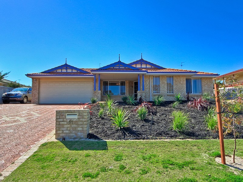 61 Casuarina Drive, Halls Head WA 6210