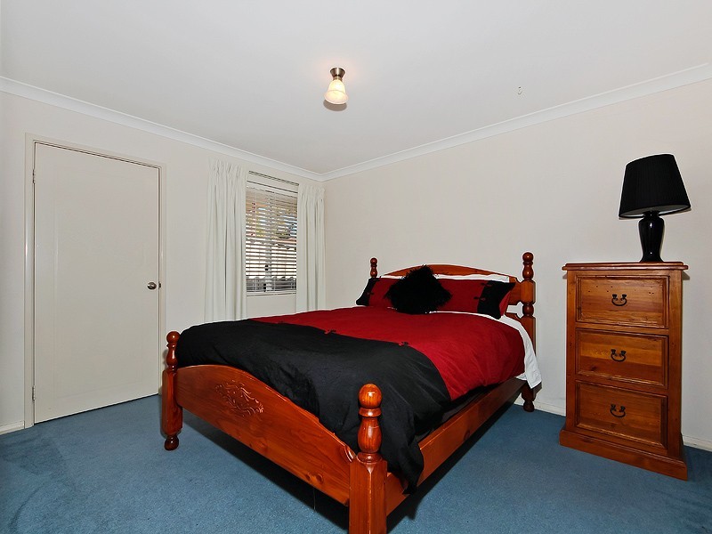 61 Casuarina Drive, Halls Head WA 6210