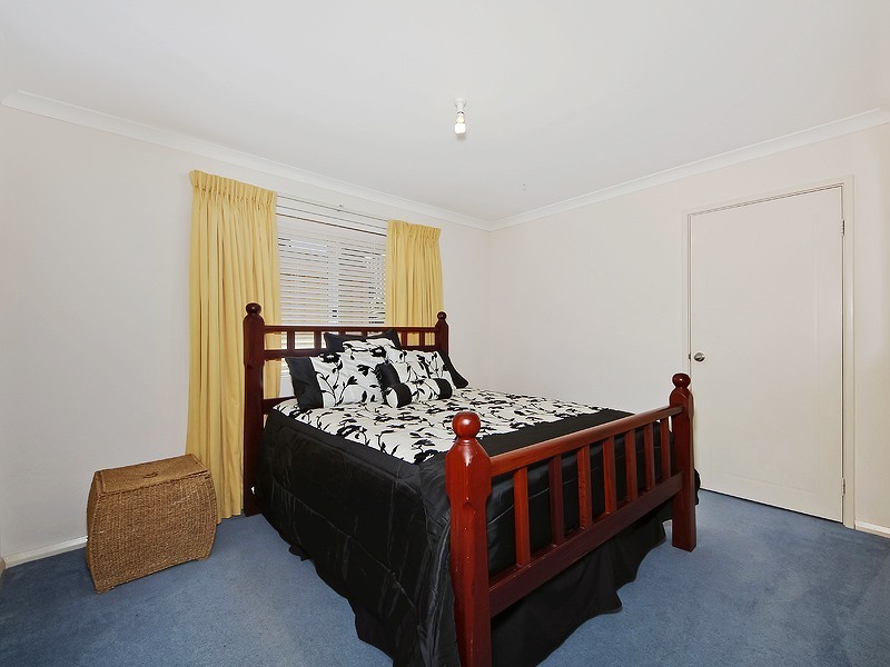 61 Casuarina Drive, Halls Head WA 6210