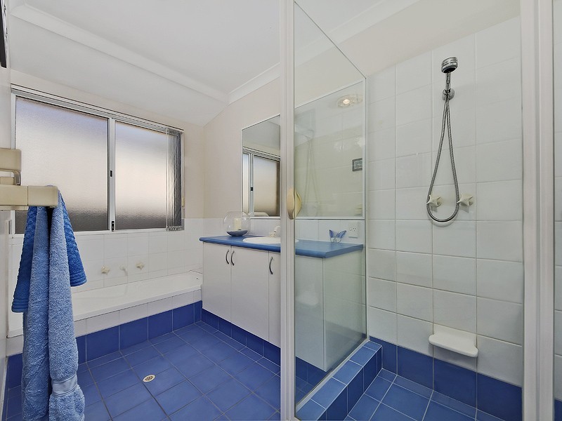 61 Casuarina Drive, Halls Head WA 6210