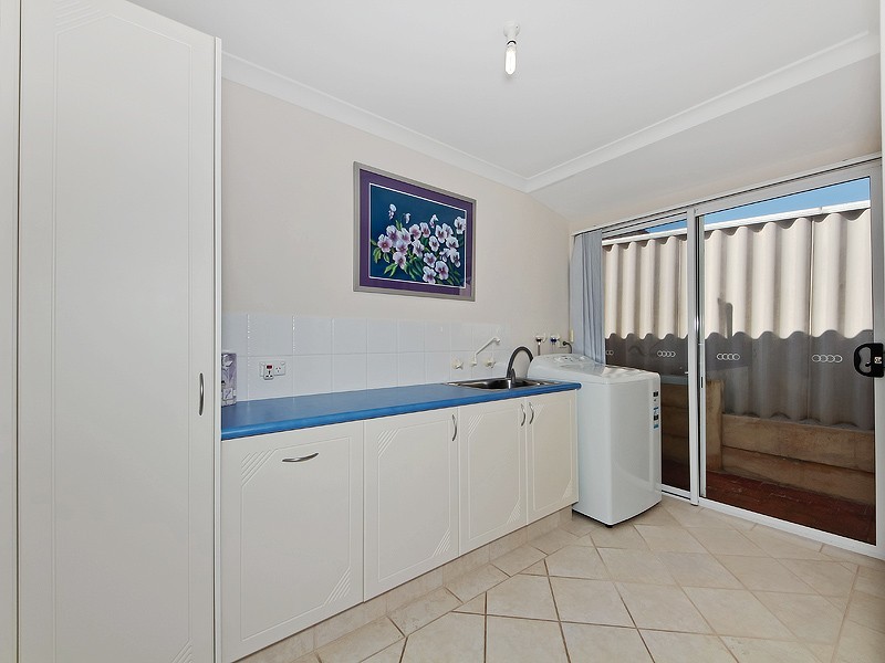 61 Casuarina Drive, Halls Head WA 6210